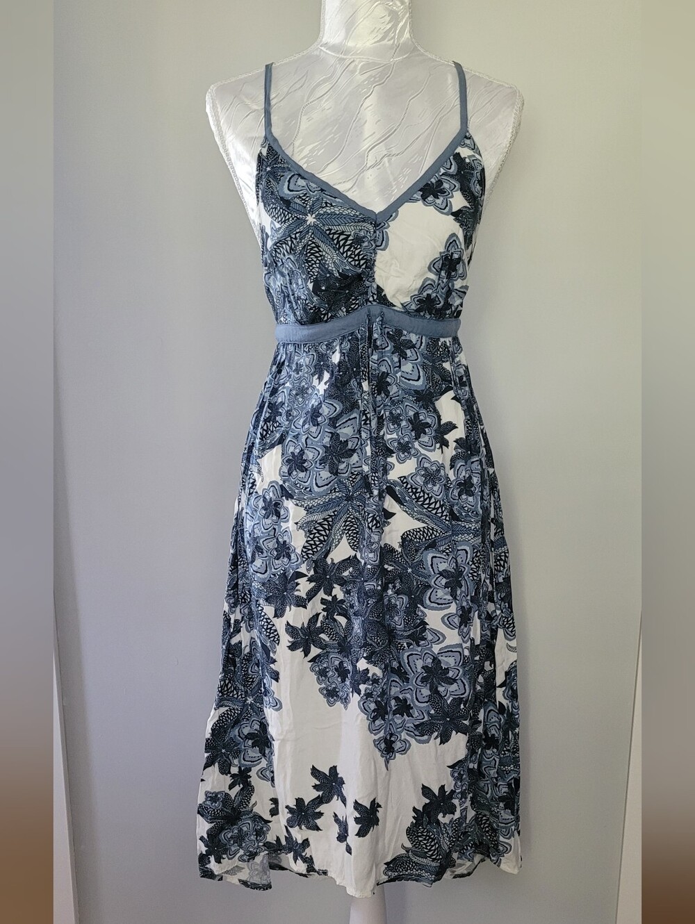 Garcia Jeans Blue Floral High-Low Summer Dress with V-Neck